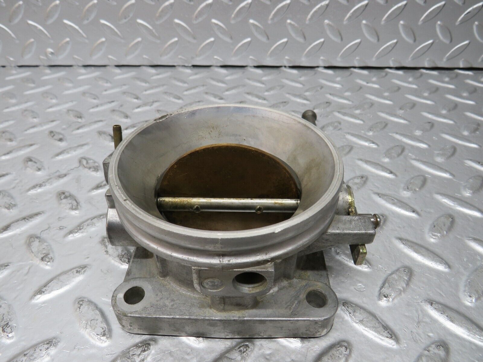 26316 Mercedes-Benz W116 450SE Throttle Body Valve