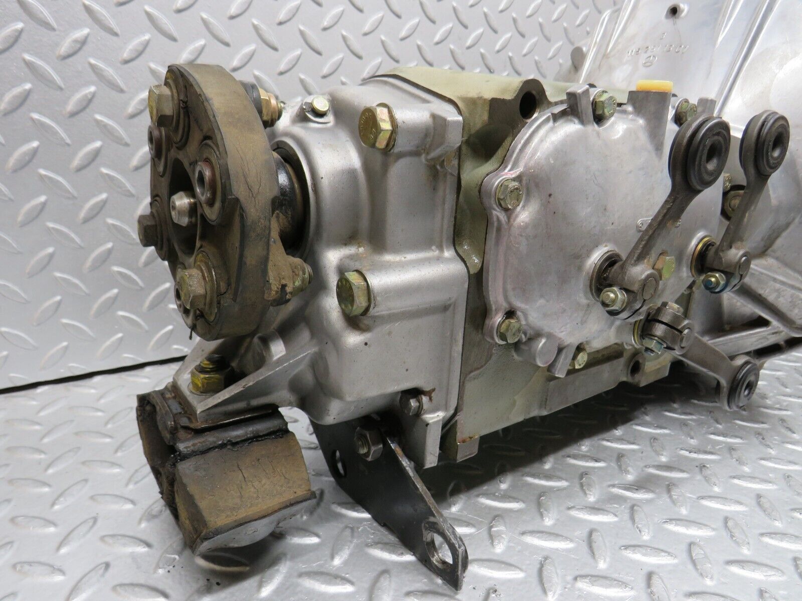 37732 Mercedes-Benz W108 280S Manual Gearbox 4 Speed 1152511301 1172611101