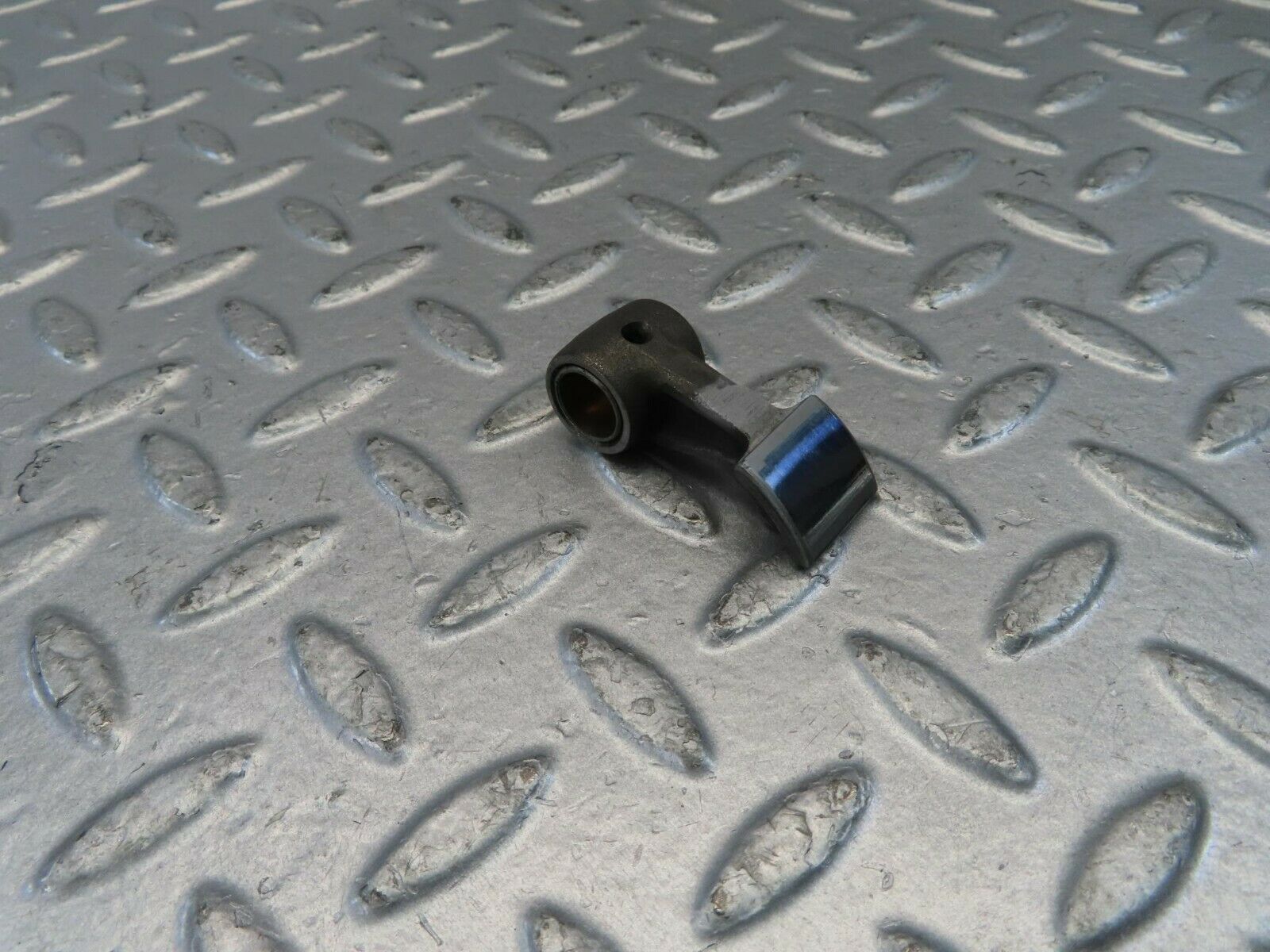 10973 Mercedes-Benz W115 220D Rocker Arm