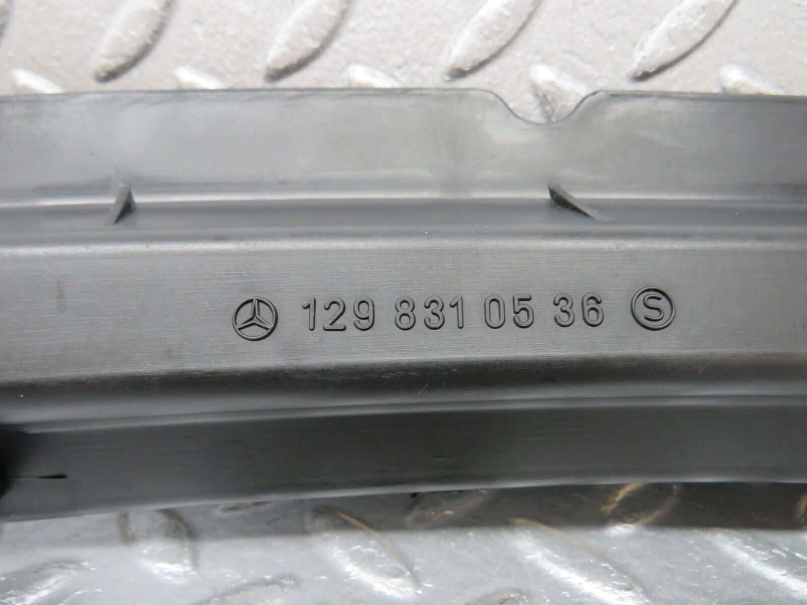 39359 Mercedes-Benz R129 320SL Coupe Windscreen Drain Channel Left 1298310536