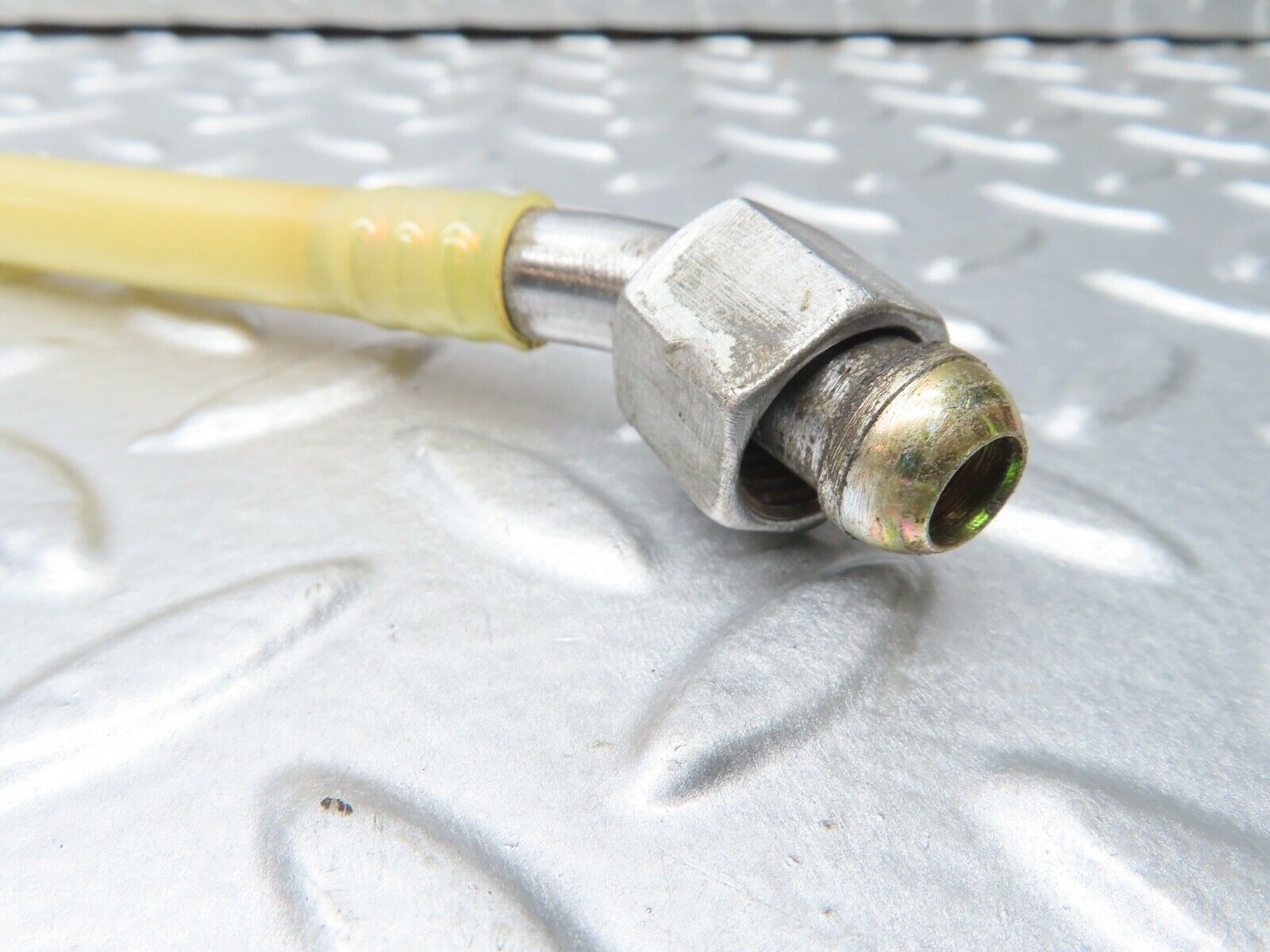 21235 Mercedes-Benz W123 230E Brake Servo Vacuum Pipe