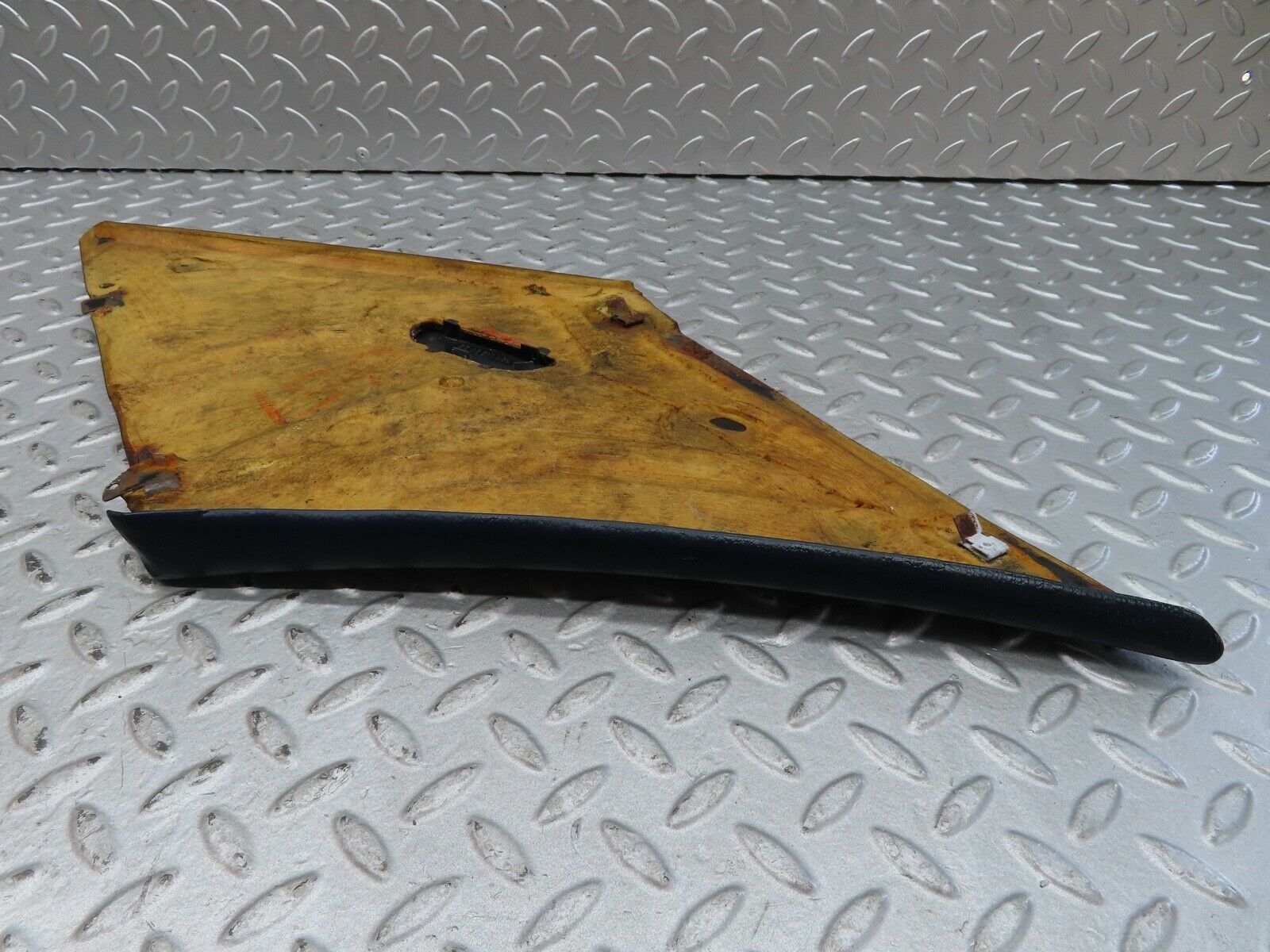 17516 Mercedes-Benz W116 450SEL C Pillar Cover Trim Right Side Blue