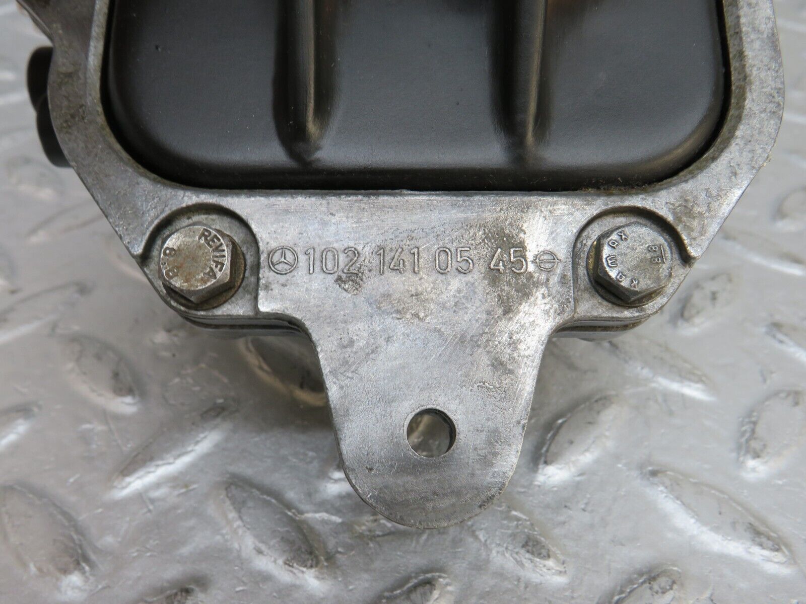 36667 Mercedes-Benz W201 190E 2.0L Air Flow Mass Sensor Bosch 0438121001 1021410990