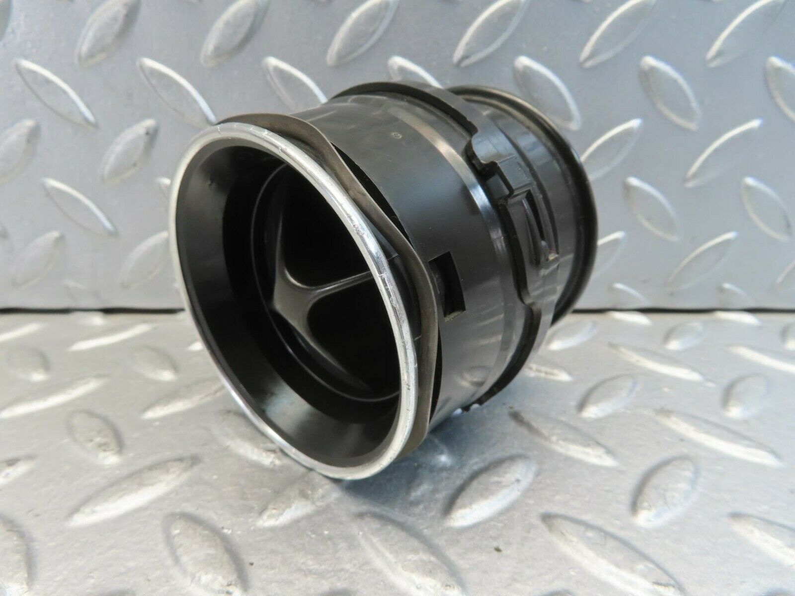 11493 Mercedes-Benz C123 230CE Coupe Dashboard Air Vent 1238300054