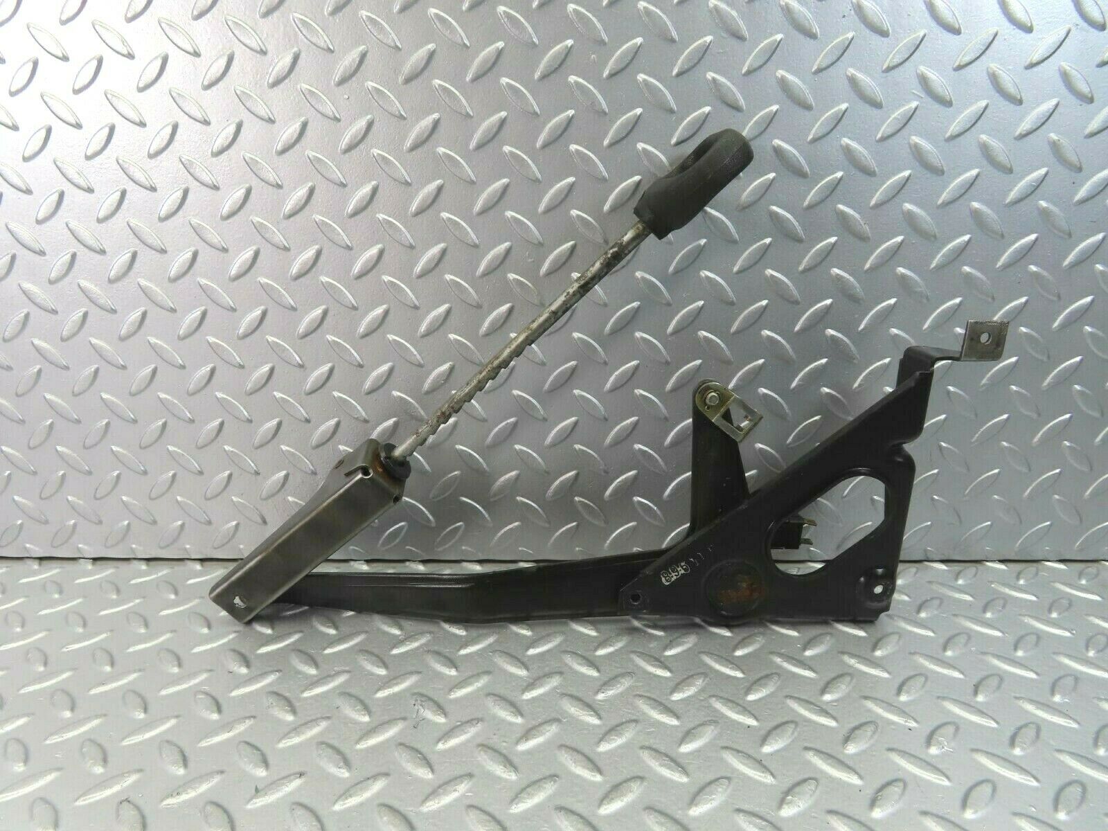 9930 Mercedes-Benz C123 230CE Coupe Handbrake Regulator