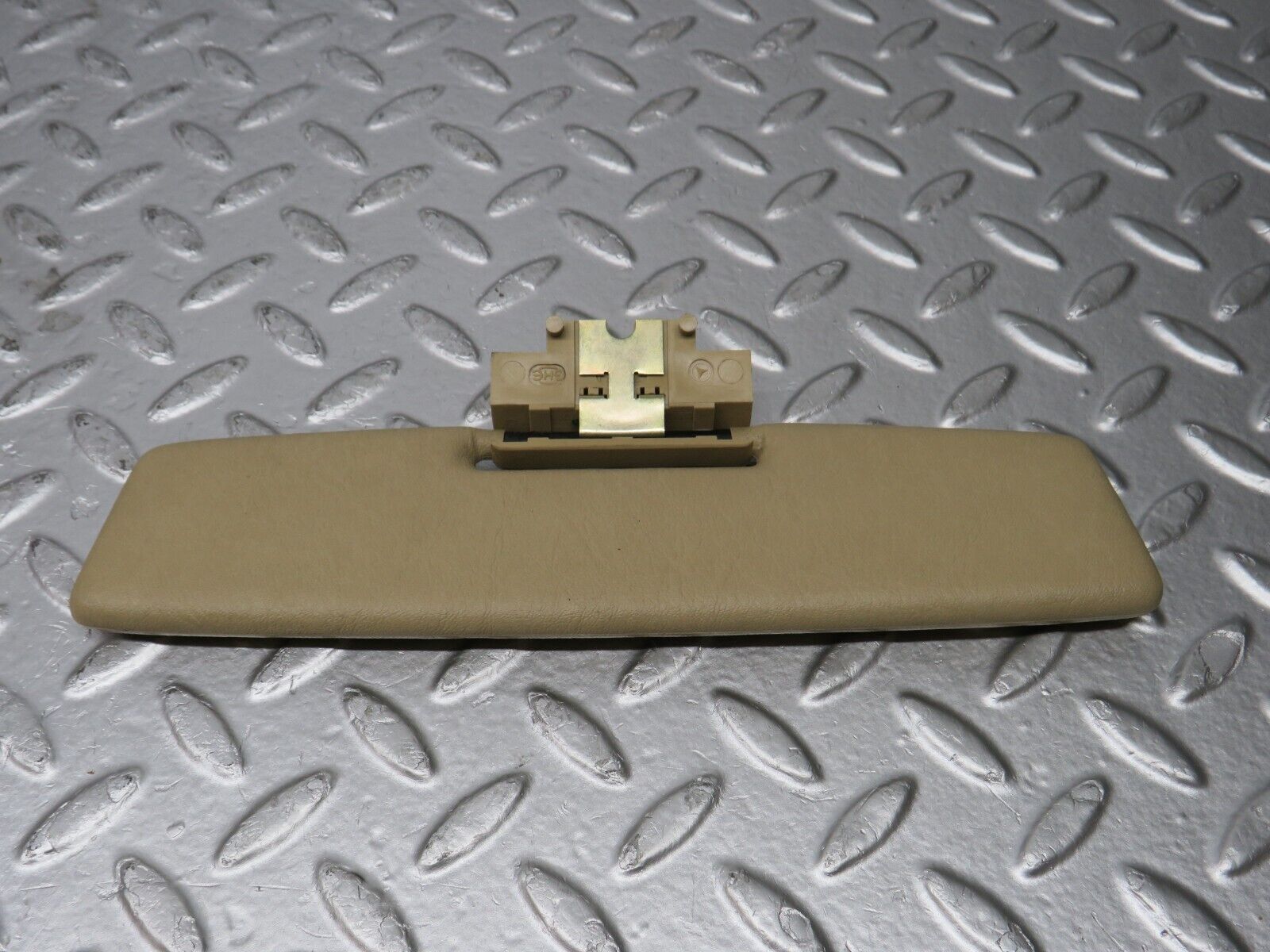 33943 Mercedes-Benz W124 260E Sun Visor Middle Beige