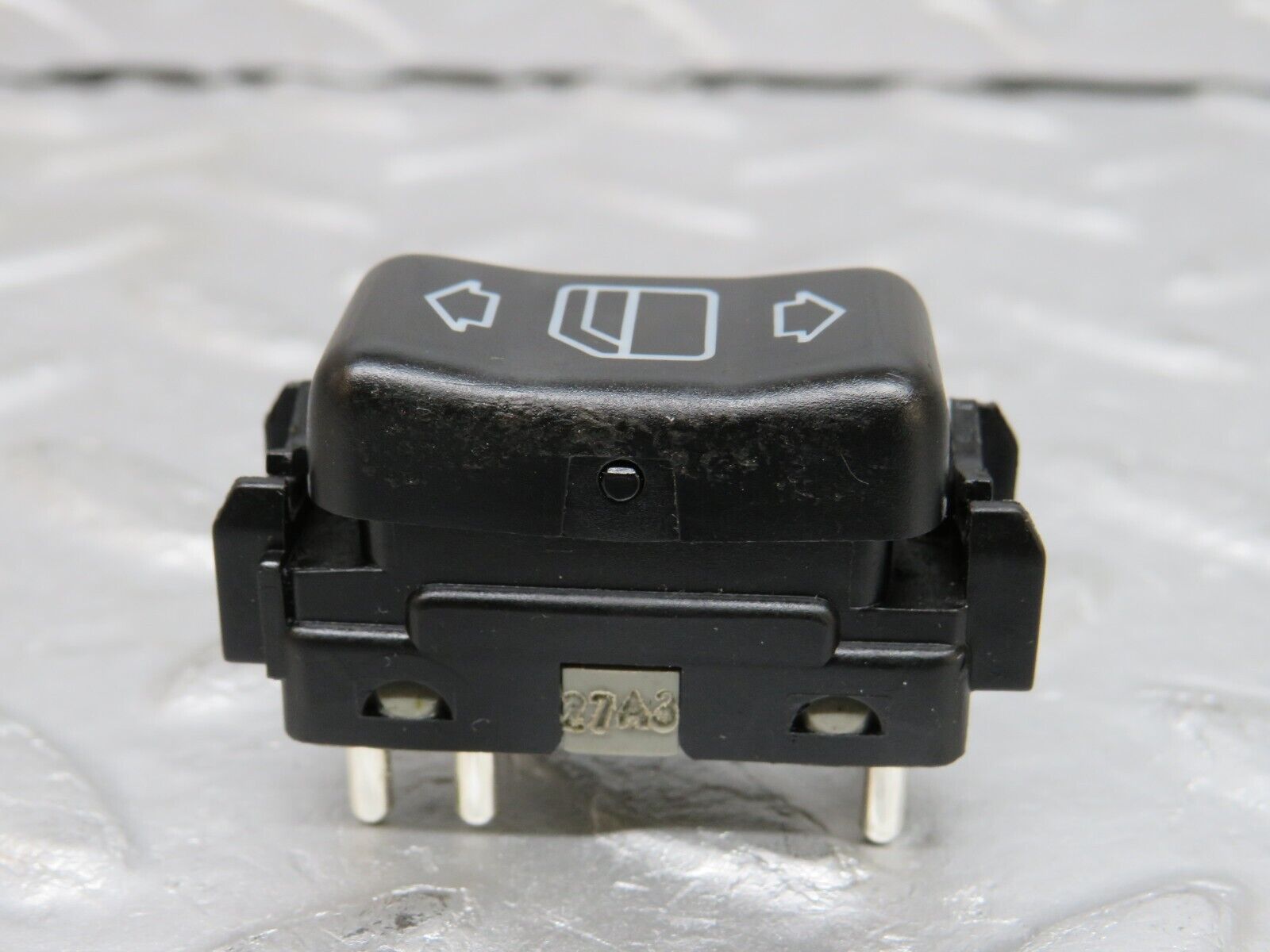 38084 Mercedes-Benz A124 320E Electric Window Switch Left Side 1248208910