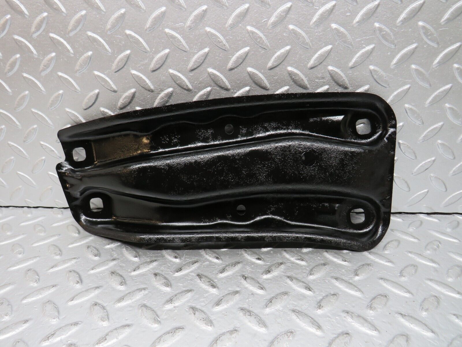 33403 Mercedes-Benz W202 C180 Gearbox Mount Bracket