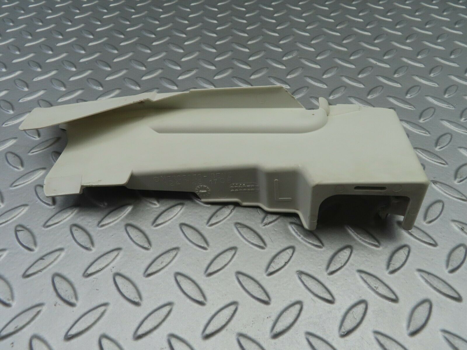 6484 Mercedes-Benz S124 E220 Wagon Lock Cover Front Left 1247231708