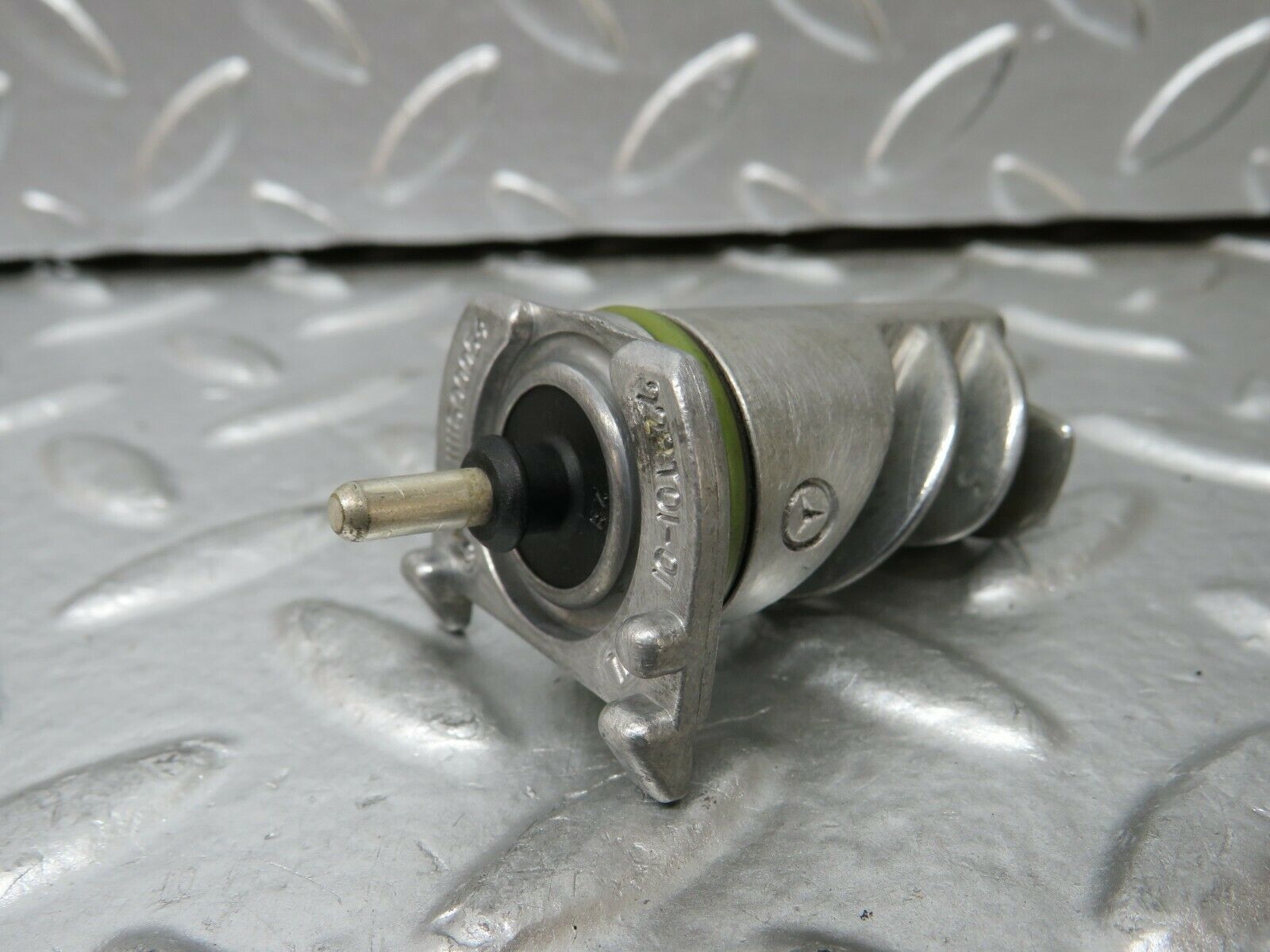 24319 Mercedes-Benz S124 220TE Wagon Air Intake Heating Element 1111500054