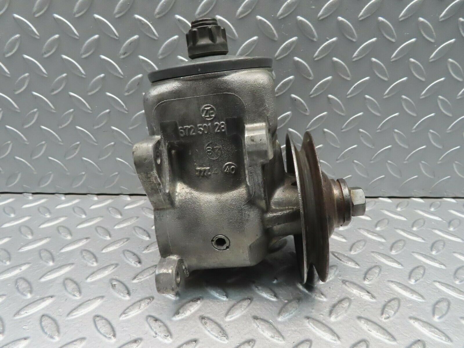 11459 Mercedes-Benz C123 230CE Coupe Power Steering Pump 7672900448 1264601380