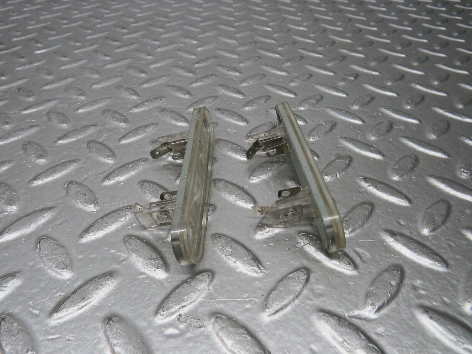 29556 Mercedes-Benz W124 230E Rear License Plate Light 1248200256