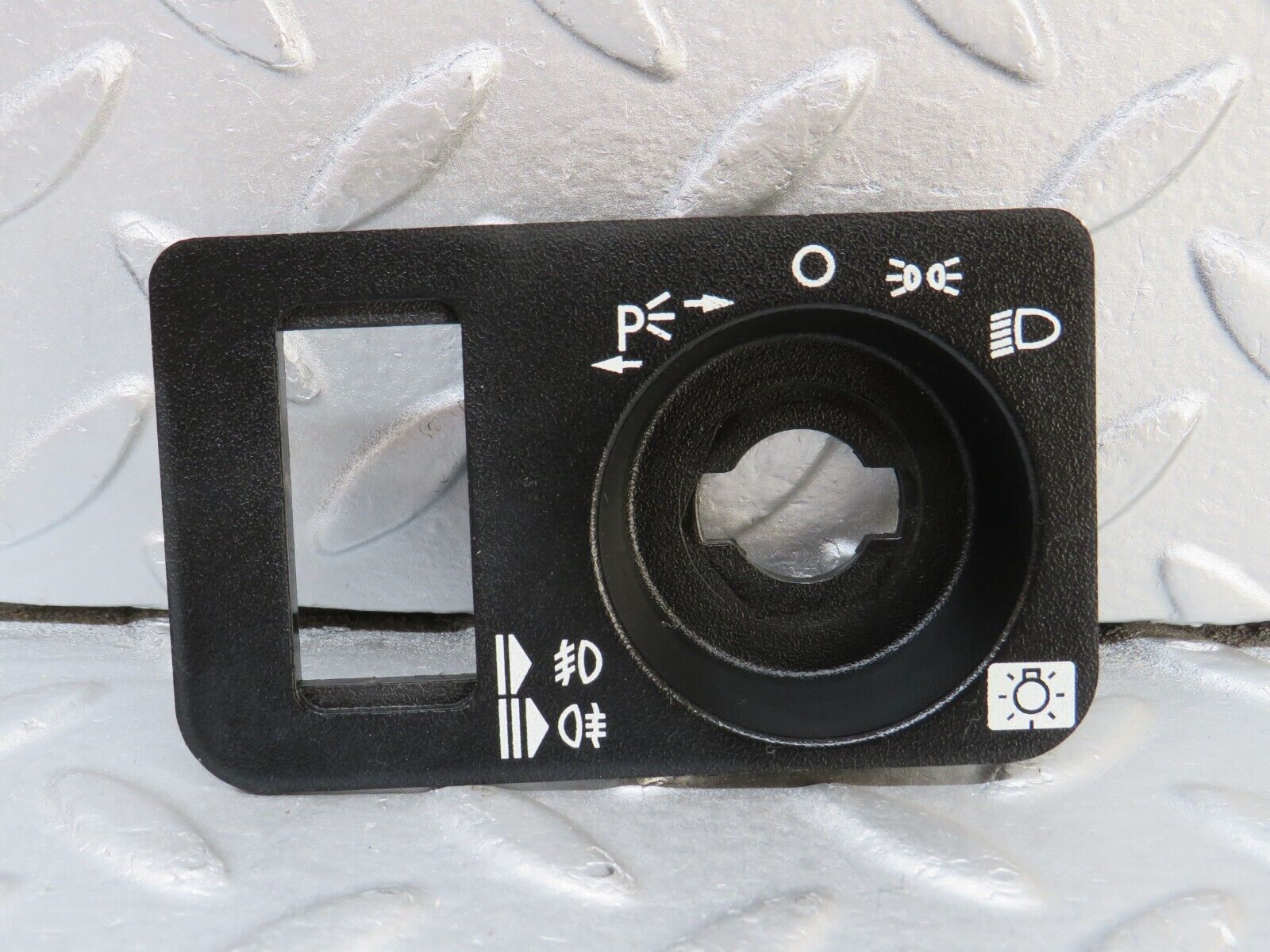 36744 Mercedes-Benz W201 190E 2.0L Headlight Switch Surround 2016890280