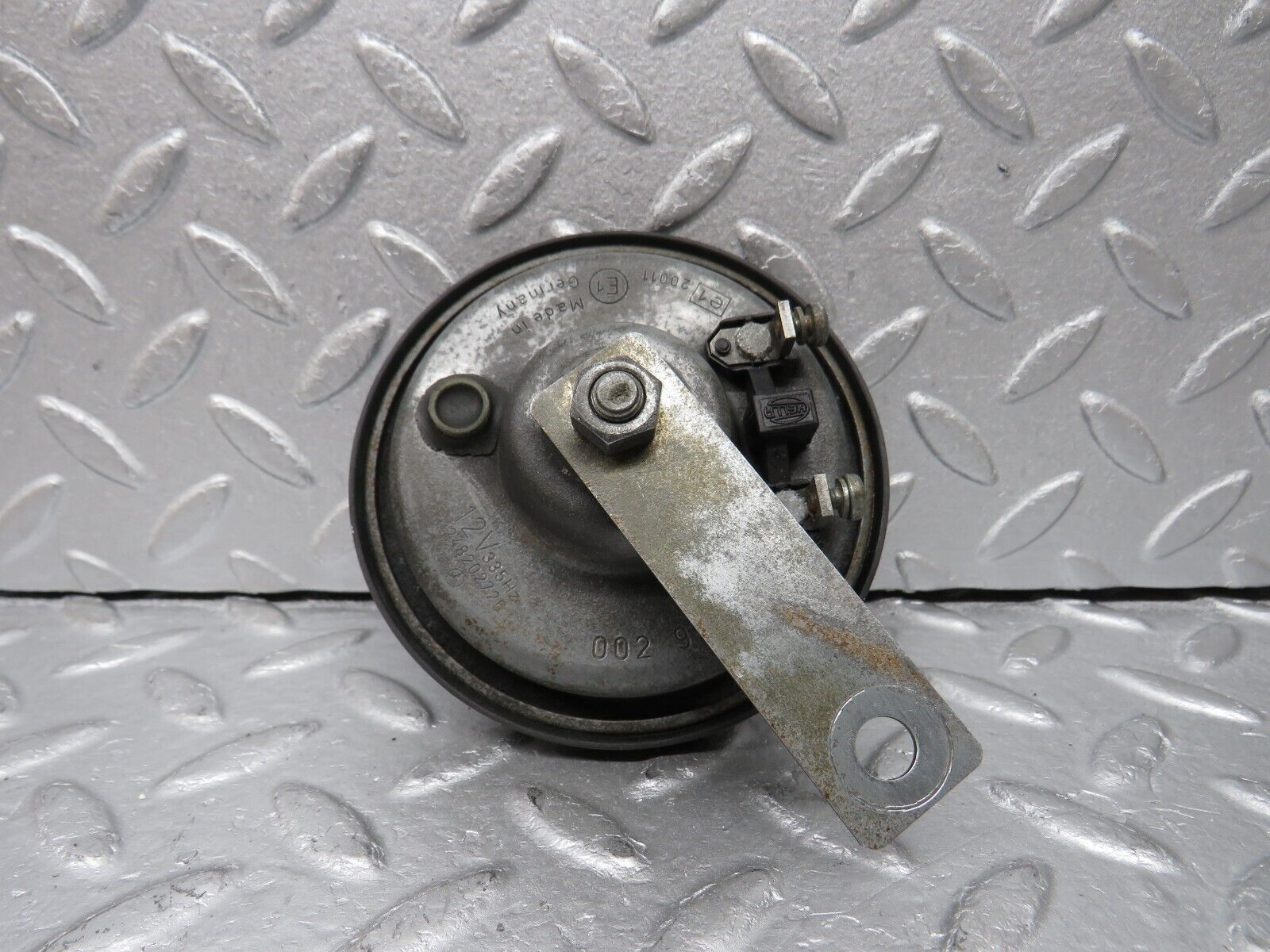 38054 Mercedes-Benz A124 320E Cabriolet Horn 1248202726