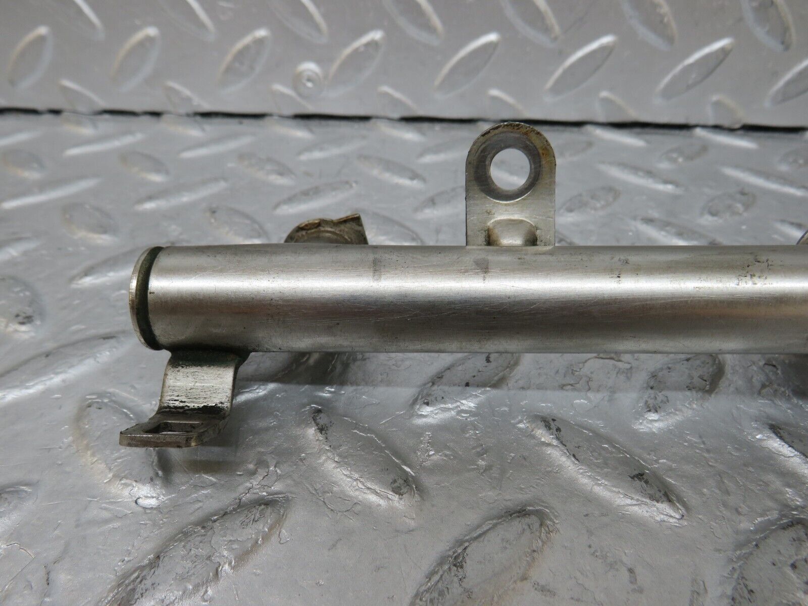 35018 Mercedes-Benz W210 320E Fuel Injector Rail 0280151080 1120700595