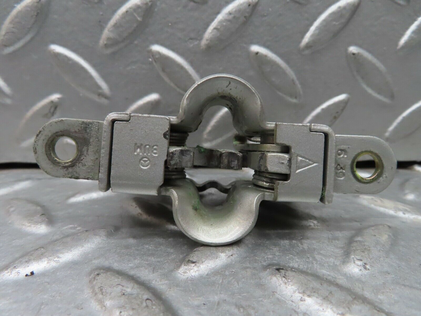 19336 Mercedes-Benz C140 CL420 Coupe Bonnet Lock Pair 2028800160