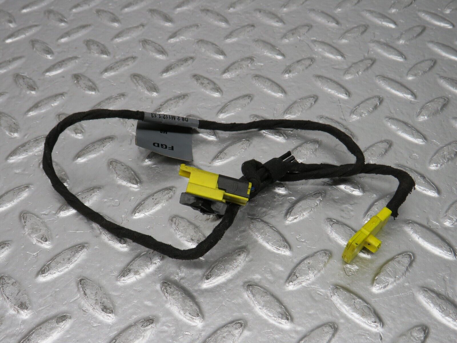 32280 Mercedes-Benz W220 S430 Seatbelt Switch Wire 2205409309