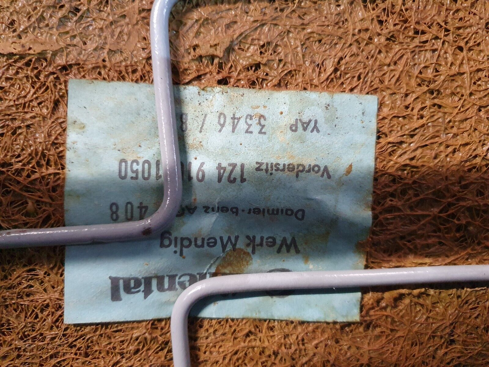 41374 Mercedes-Benz W124 200E Front Right Driver Side Seat Palomino 1249101050