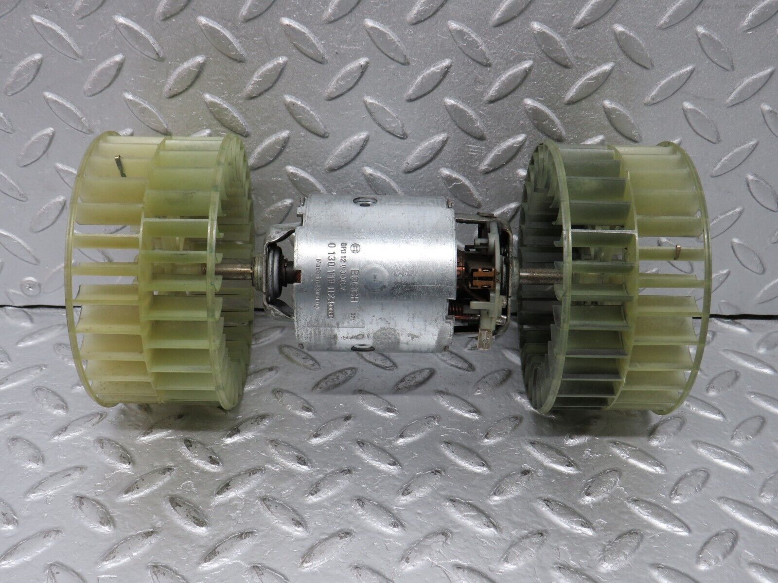 38468 Mercedes-Benz R129 280SL Coupe Heater Blower Motor Bosch 0130111023