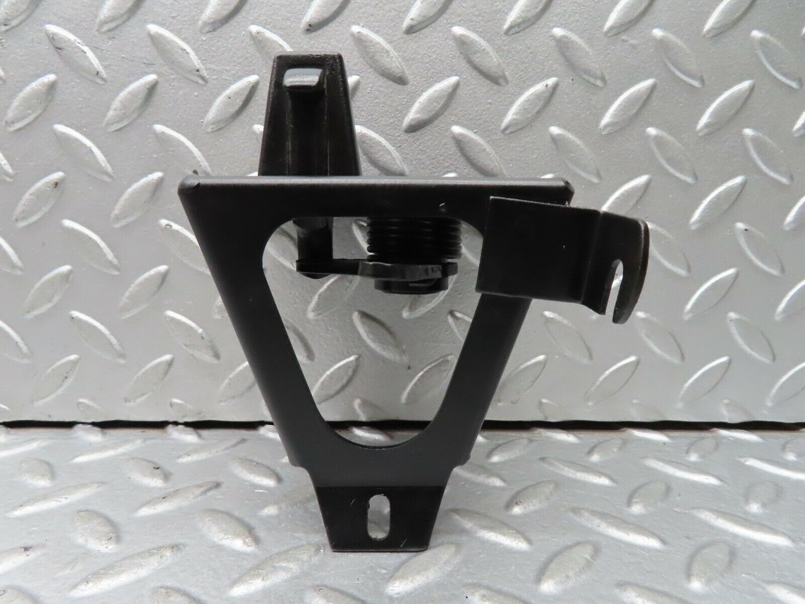 19002 Mercedes-Benz W121 190b Ponton Bonnet Lock Lower