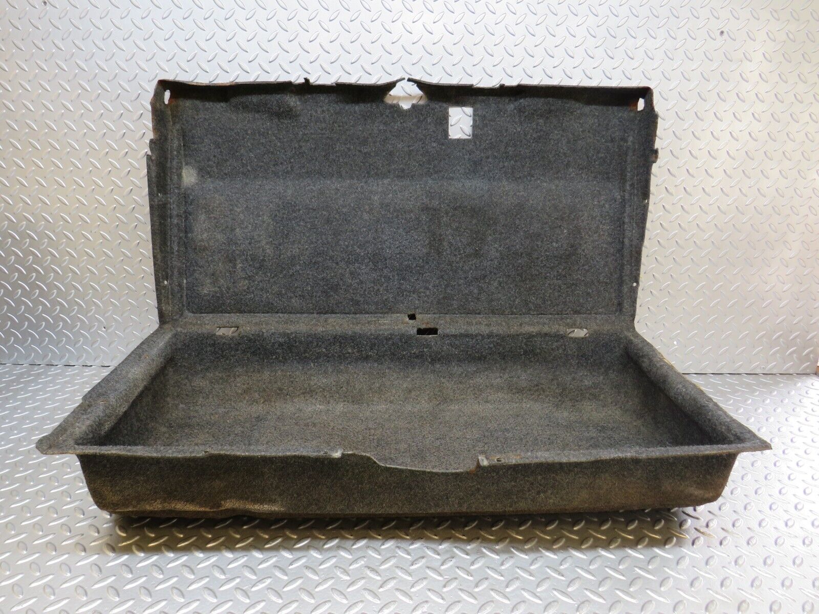 27570 Mercedes-Benz S124 300TE Wagon Trunk Floor Carpet