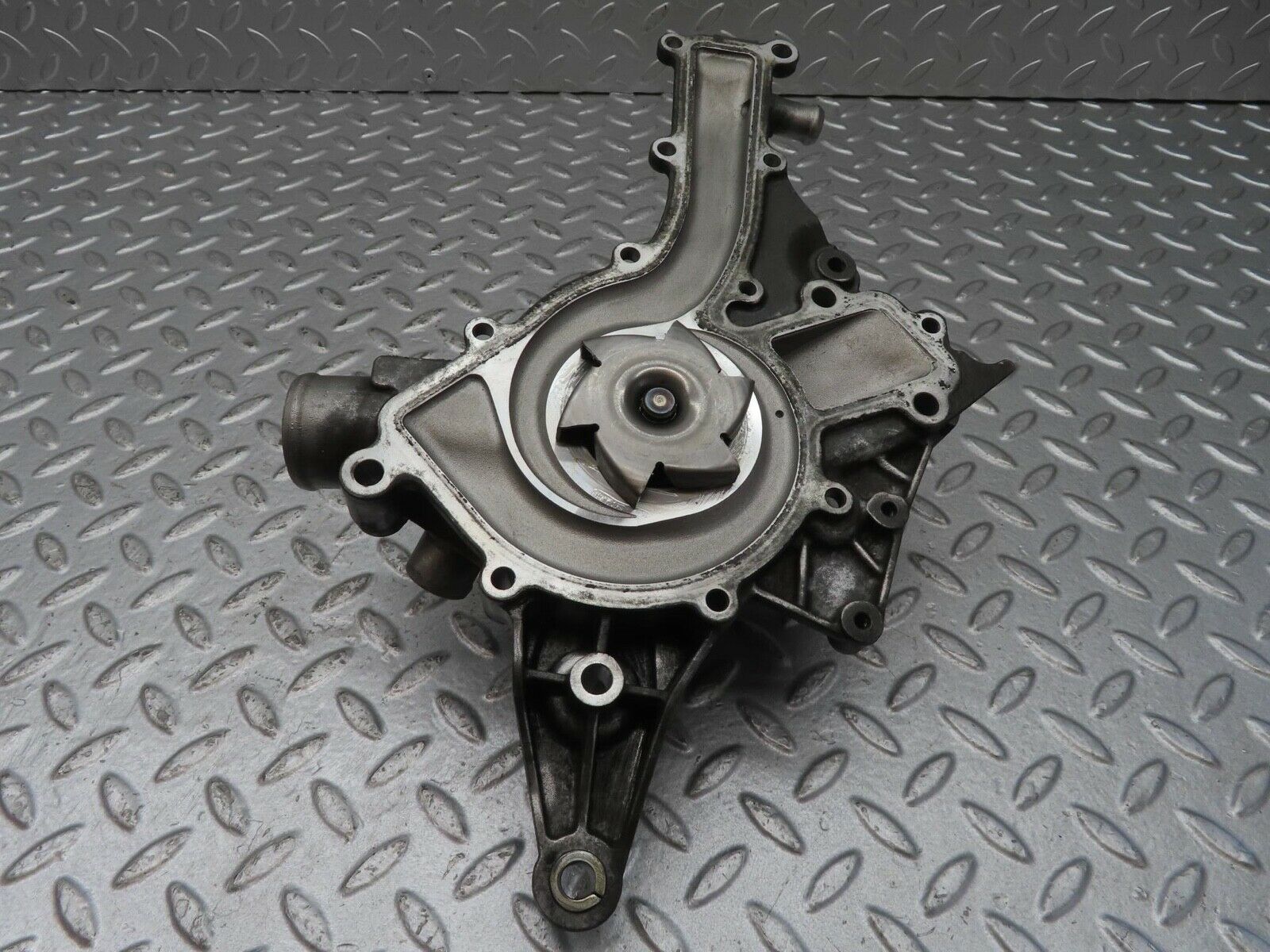 13401 Mercedes-Benz W220 S430 Water Pump With Pulley 1122010501