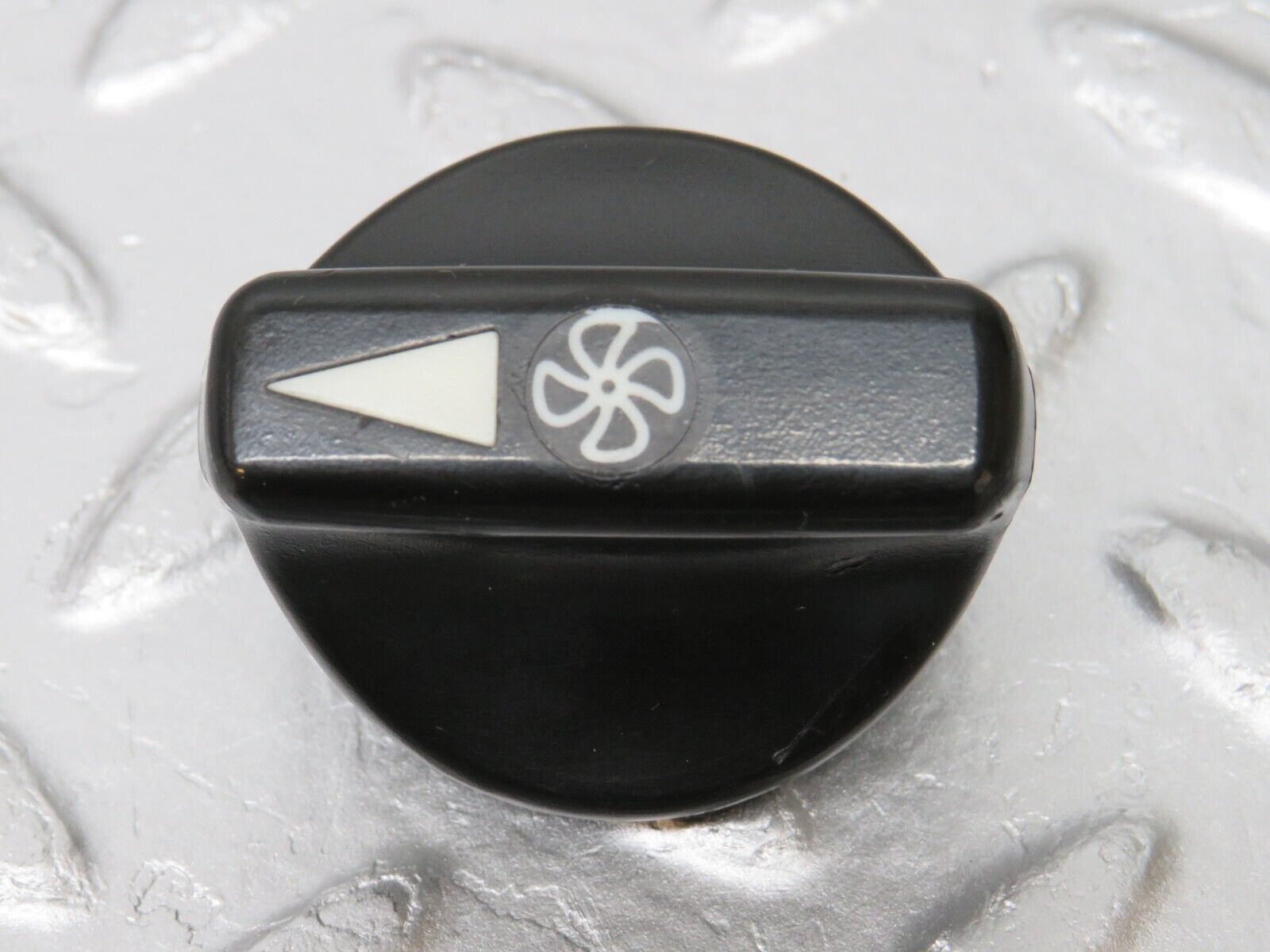 34350 Mercedes-Benz C126 380SEC Coupe Heater Control Knob