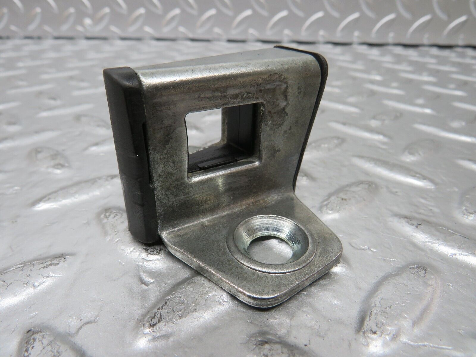 25185 Mercedes-Benz W201 190D Door Lock Latch