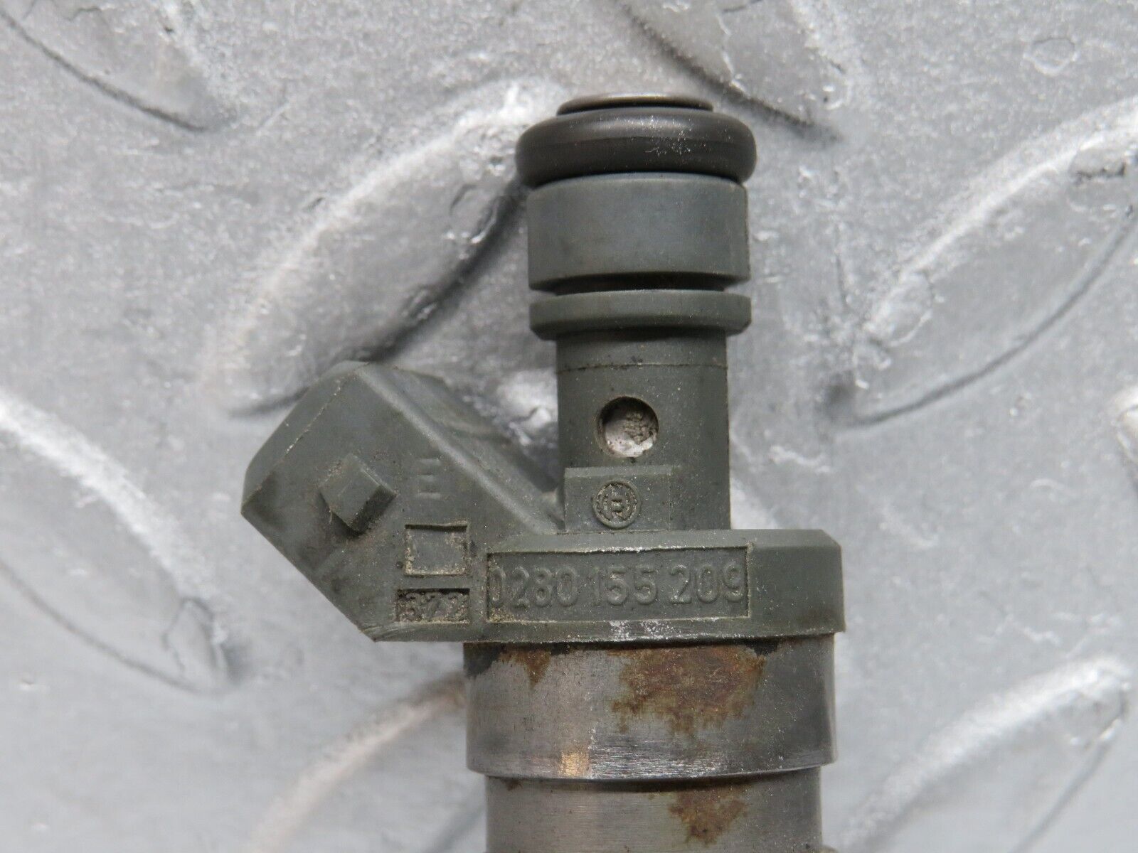 38653 Mercedes-Benz R129 280SL Coupe Fuel Injector Bosch 0000787323 0280155209