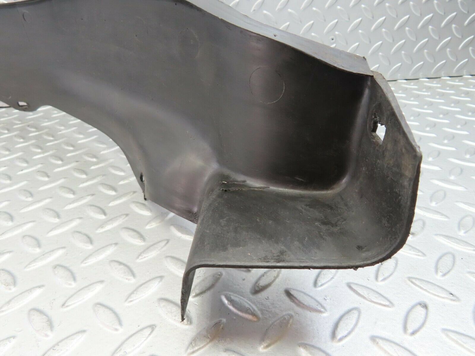 9695 Mercedes-Benz C123 280CE Coupe Front Right Fender Wing Splash Guard 1238840635