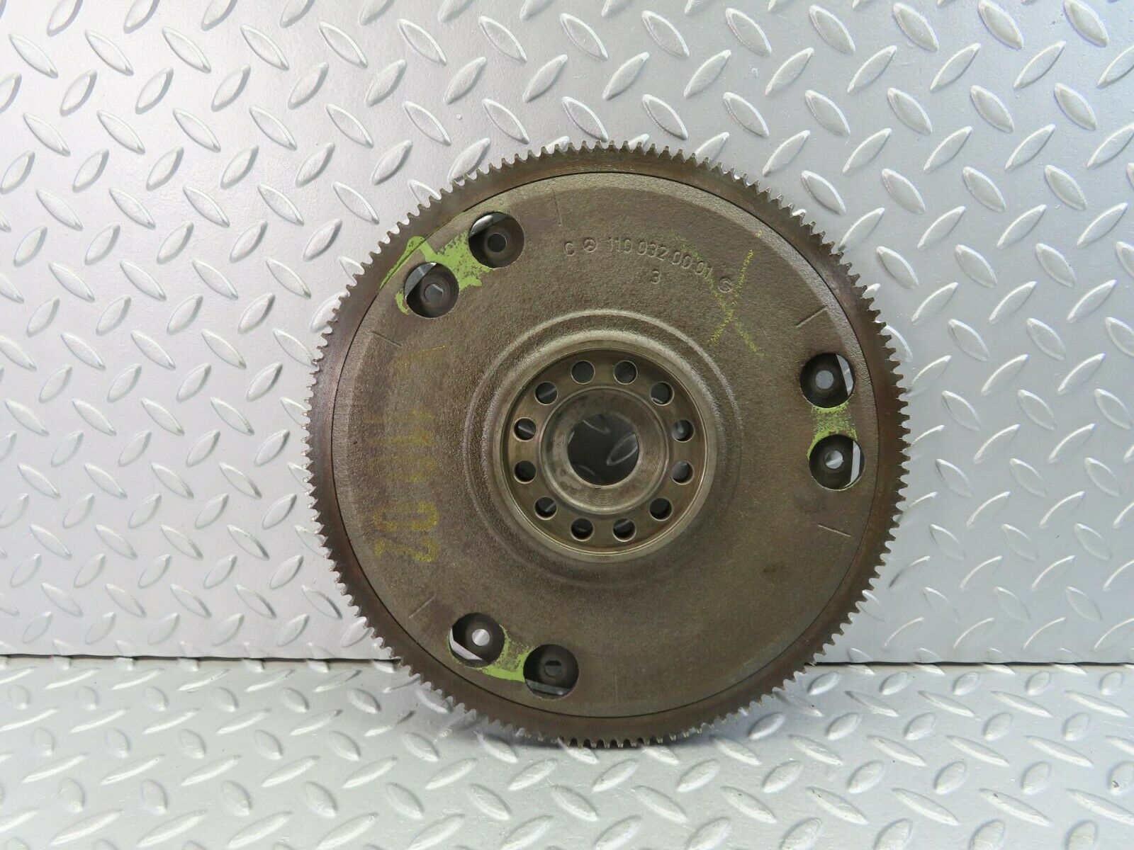 9827 Mercedes-Benz C123 280CE Coupe Flywheel 1100320001