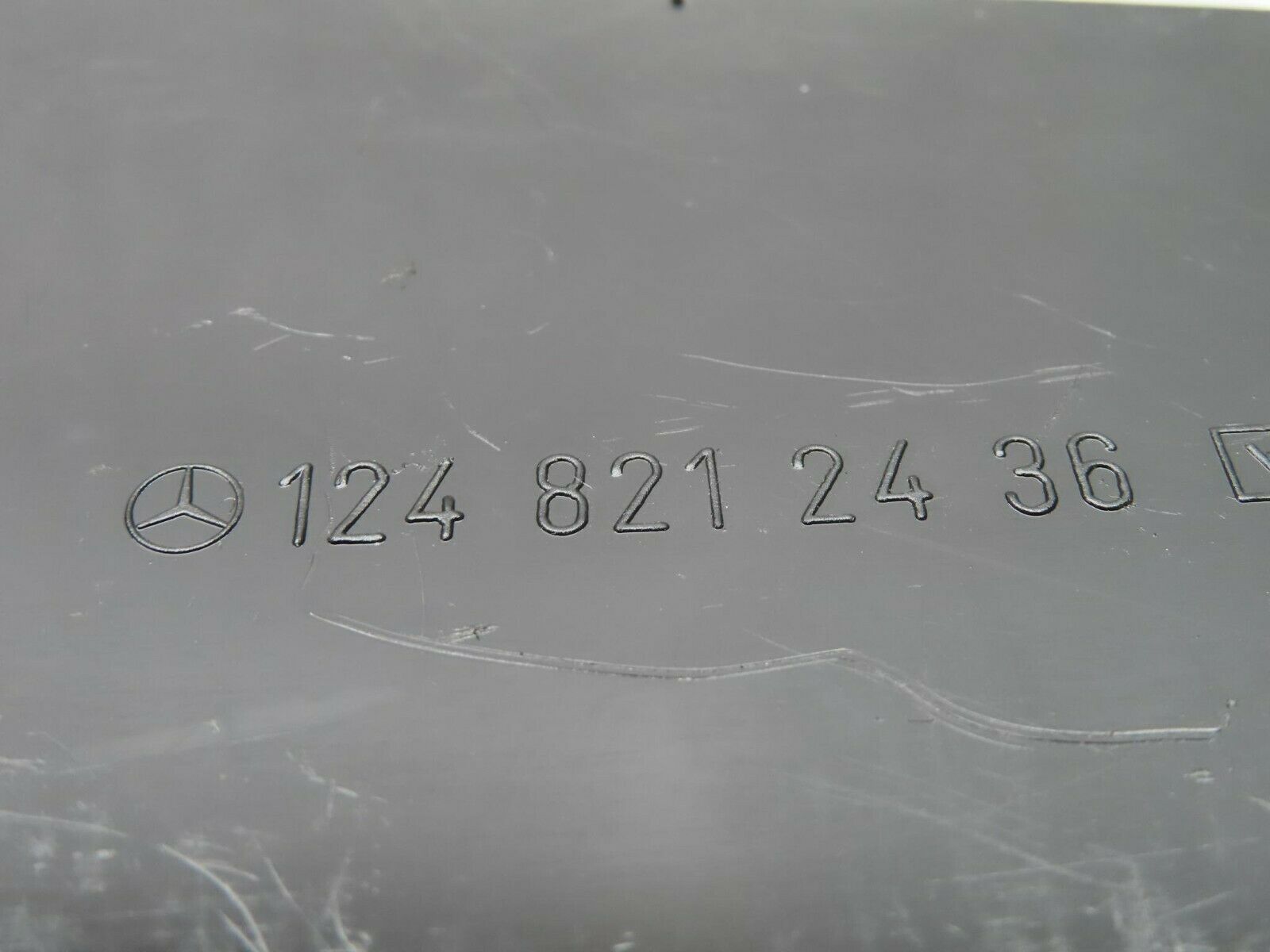 16302 Mercedes-Benz W124 260E Front Right Cable Channel 1248212436