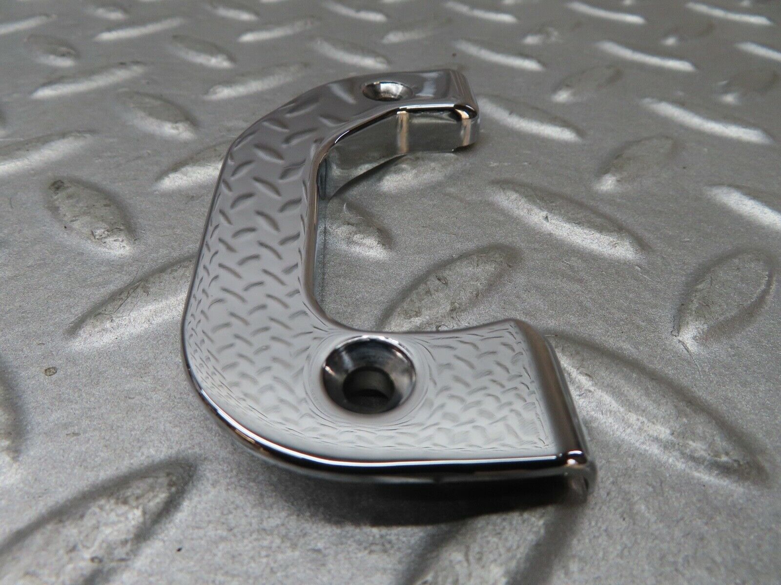 17546 Mercedes-Benz W116 450SEL Right Door Interior Chrome Latch Trim