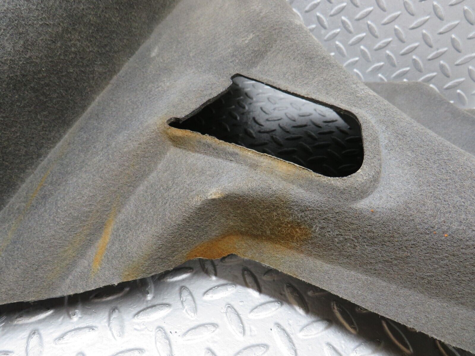 36237 Mercedes-Benz W126 420SE Trunk Cover Panel Left Side Grey