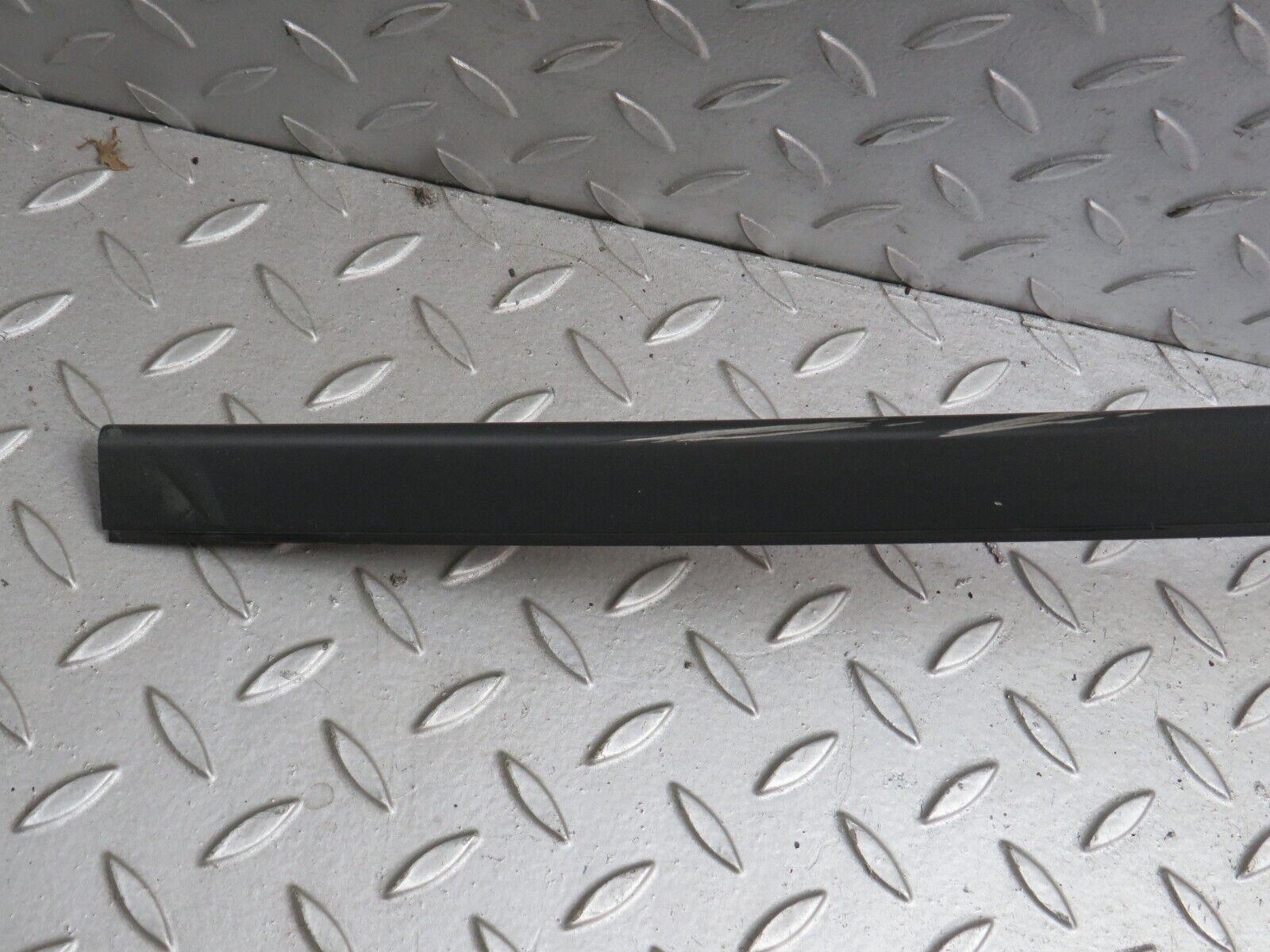 34237 Mercedes-Benz W124 260E Roof Chrome Trim Left Side 1246900397