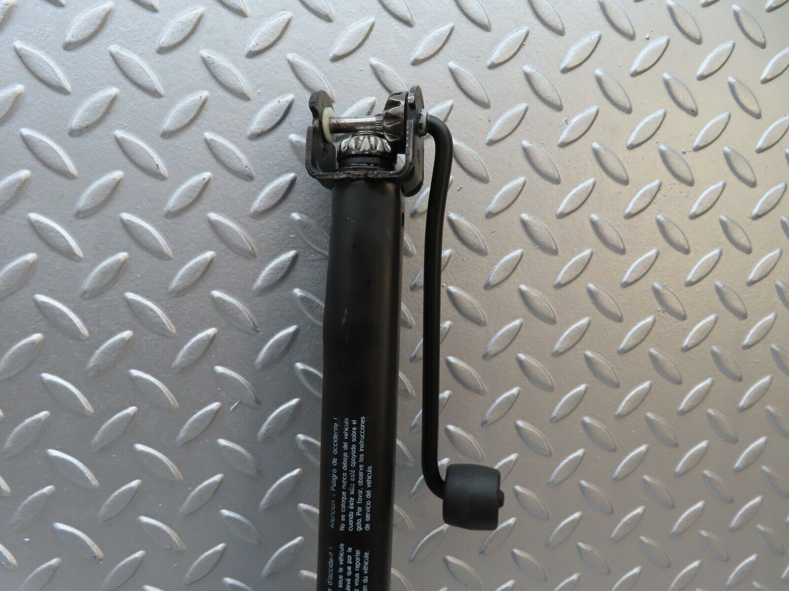 19647 Mercedes-Benz C140 CL420 Coupe Car Jack 1405830015