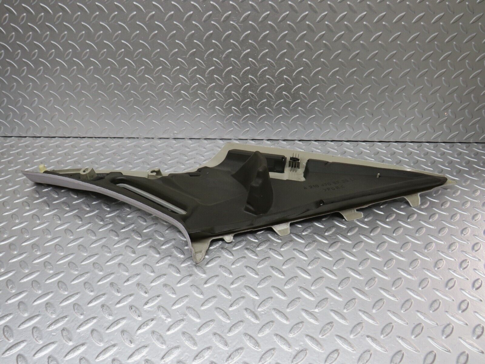 34797 Mercedes-Benz W210 320E C Pillar Cover Panel Left Side Grey 2106907140