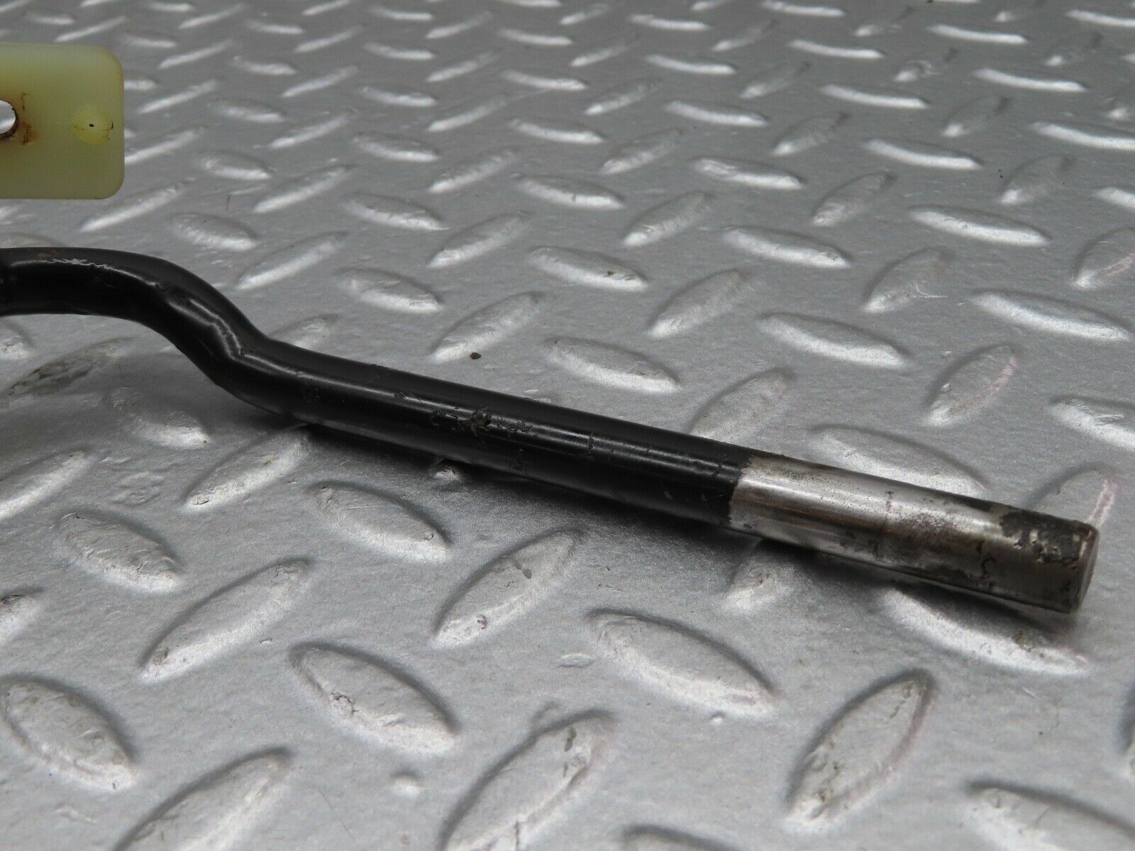 18170 Mercedes-Benz W123 200 Accelerator Pedal Linkage