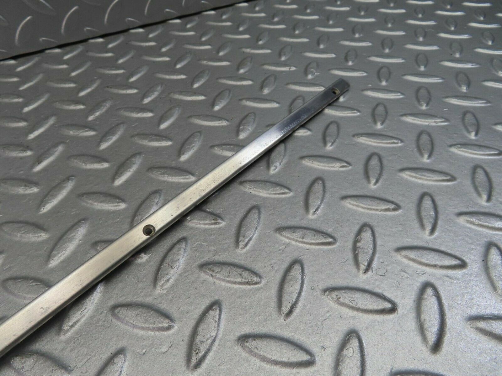 9853 Mercedes-Benz C123 280CE Coupe Sunroof Chrome Trim