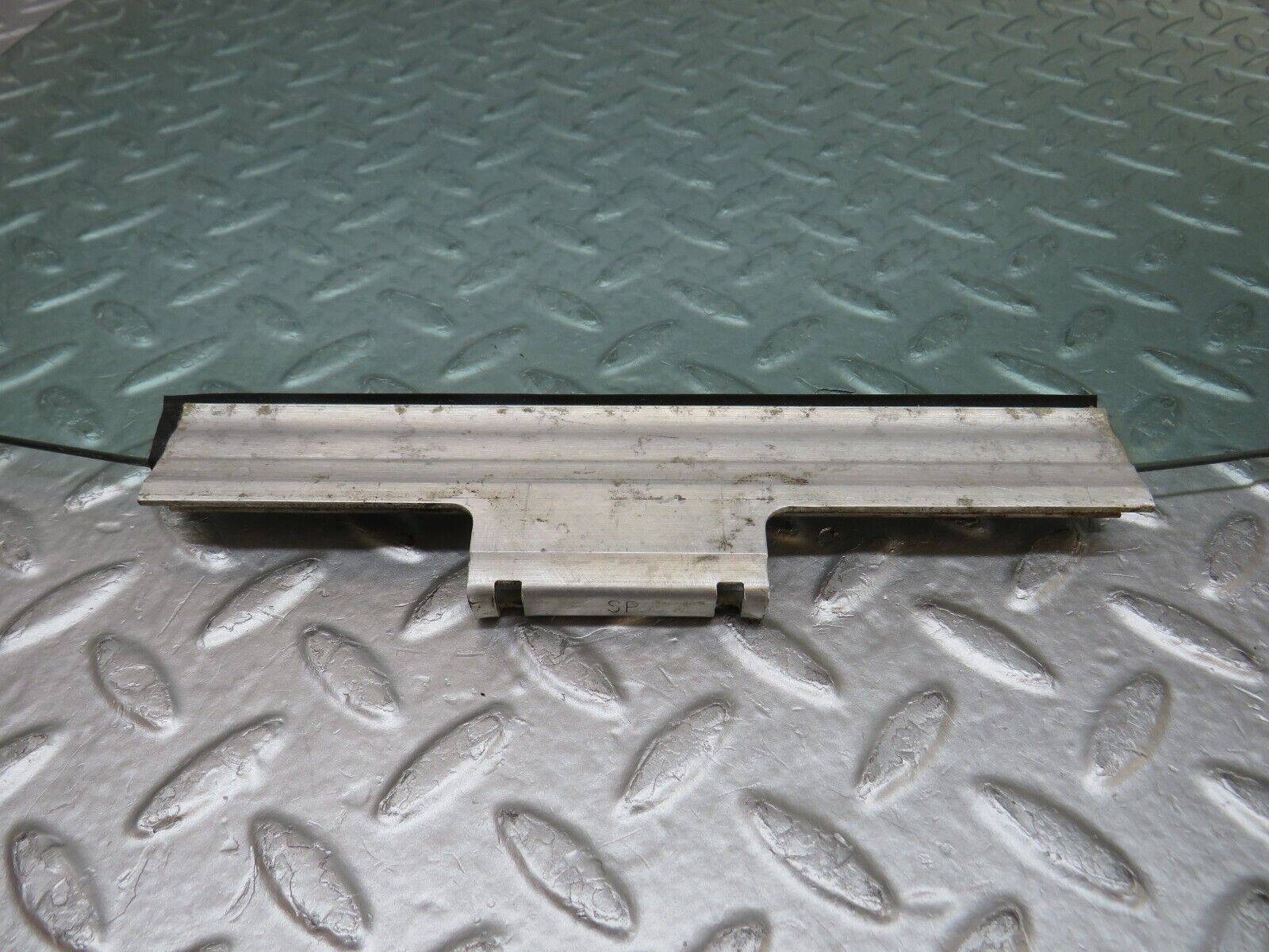 36566 Mercedes-Benz W201 190E 2.0L Rear Right Door Window Glass