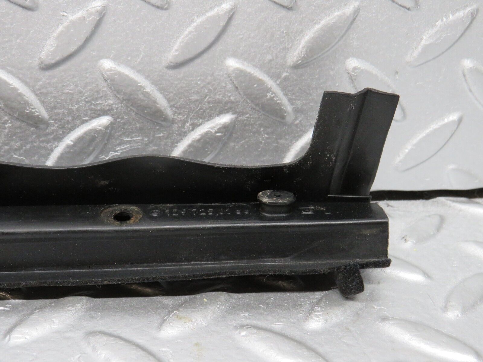 39720 Mercedes-Benz R129 320SL Coupe Left Door Wing Mirror Rubber 1297250166