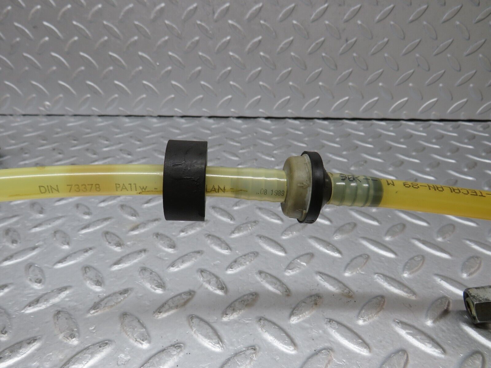 36300 Mercedes-Benz W126 420SE Brake Servo Vacuum Pipe