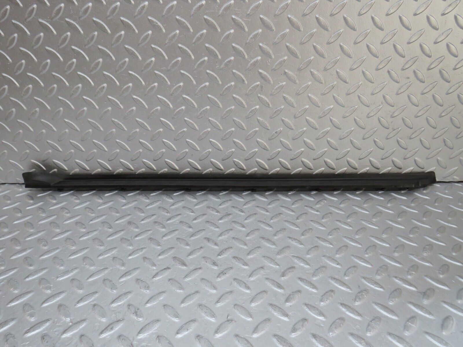 35259 Mercedes-Benz W221 Rear Left Door Lower Seal Trim 2216900362