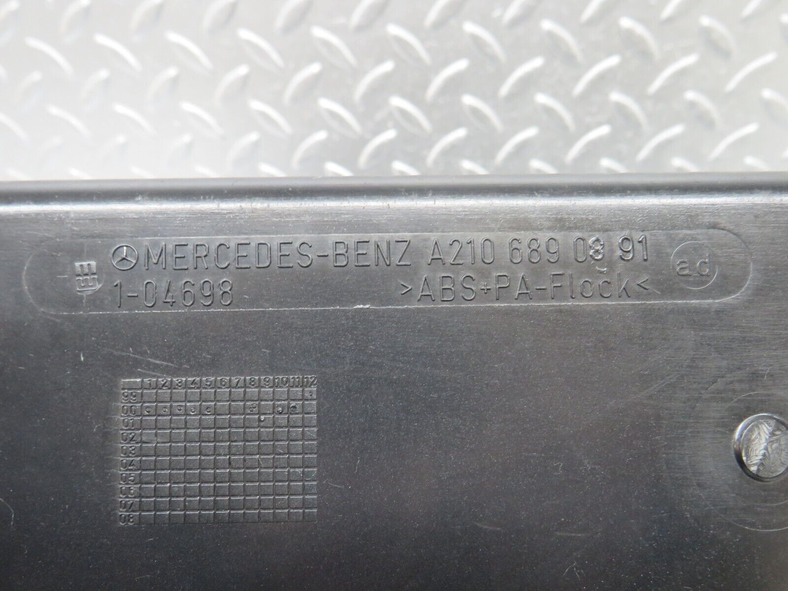 34979 Mercedes-Benz W210 320E Glove Box No Key 2106890891