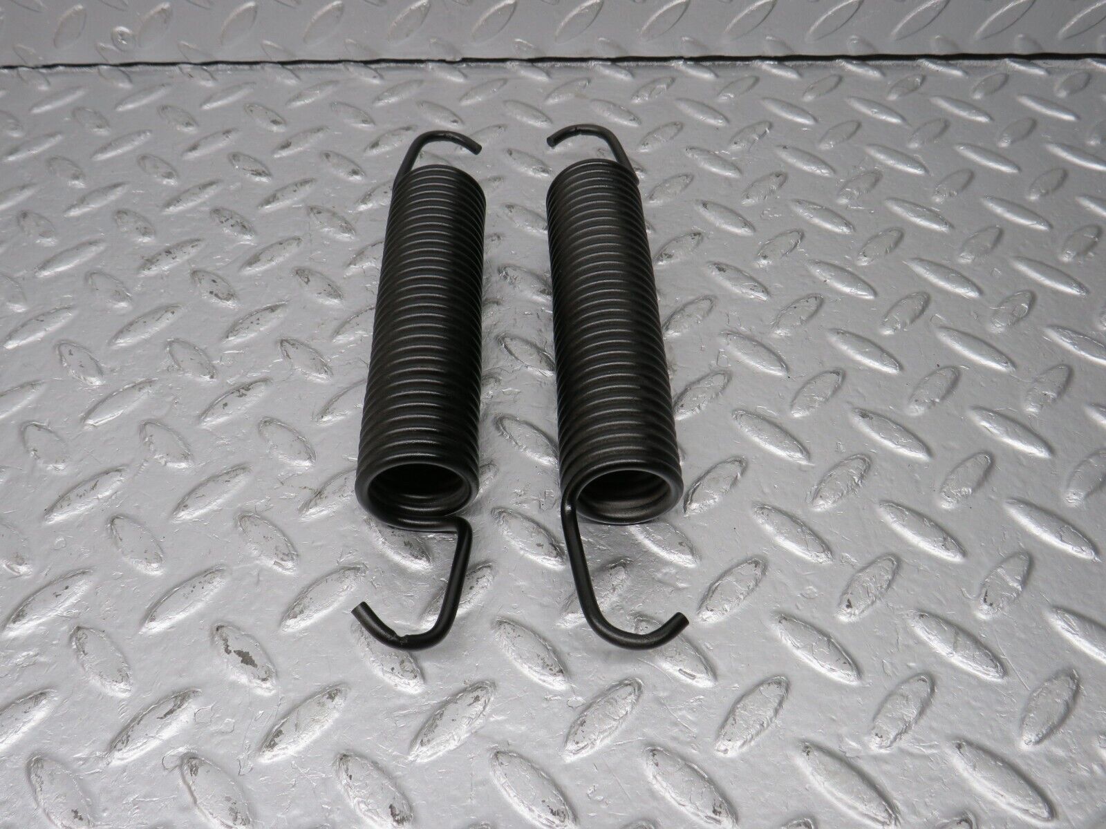 40545 Mercedes-Benz W123 300D Trunk Lid Hinge Spring 2x