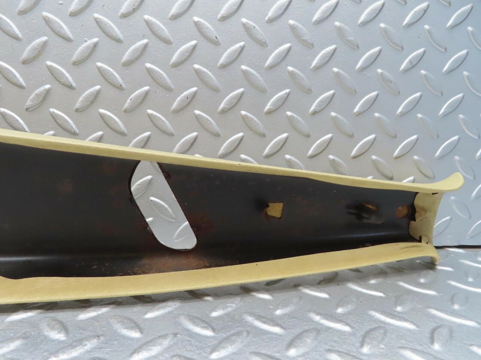 13477 Mercedes-Benz W123 200 B Pillar Cover Right Side Cream