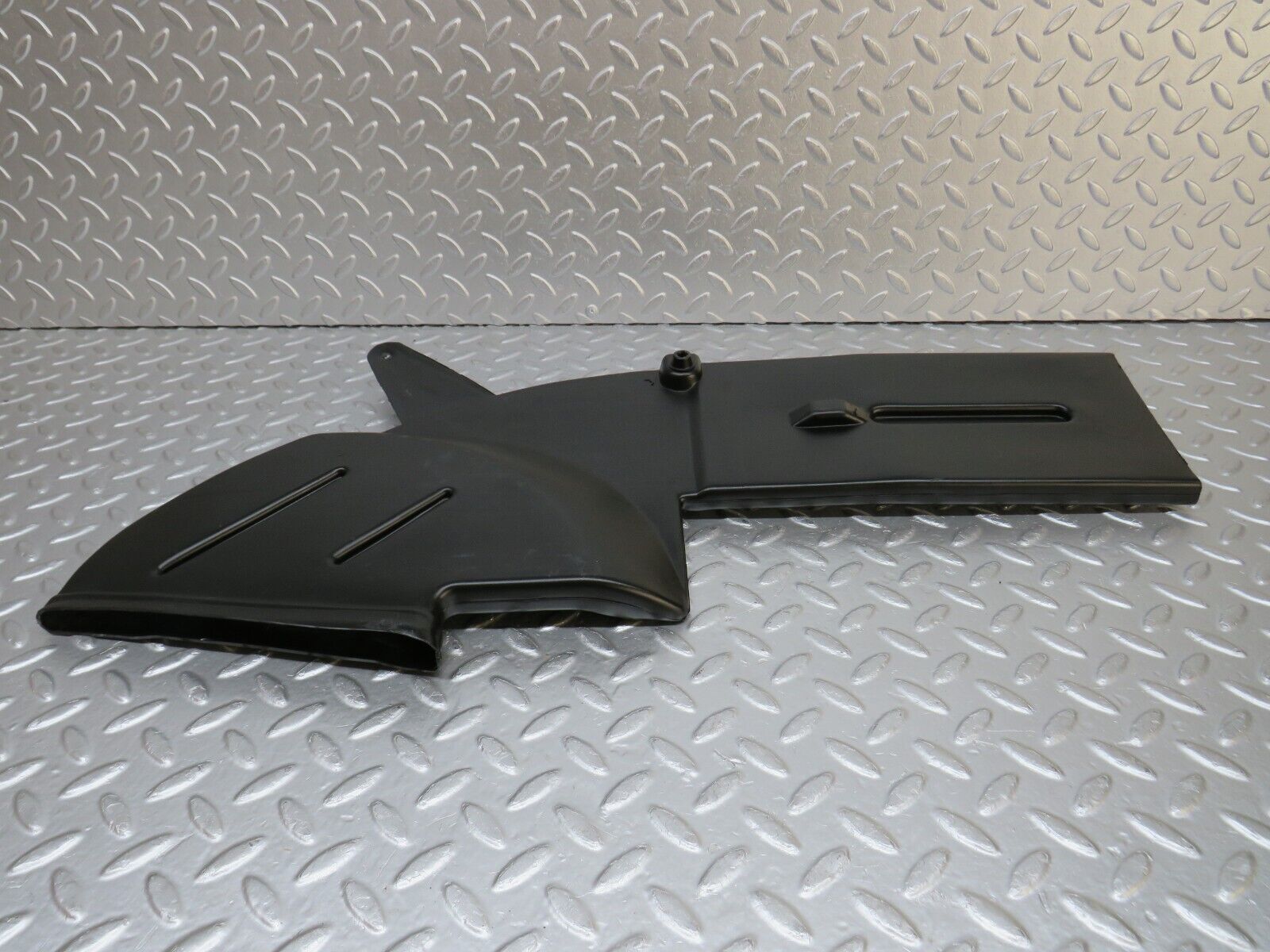 33579 Mercedes-Benz W201 190E 2.0L Air Duct Heater Ventilation Right 2018312246