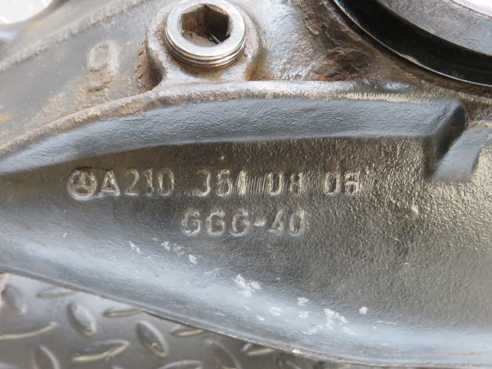 35040 Mercedes-Benz W210 320E Rear Differential Ratio 3.07 2103510805