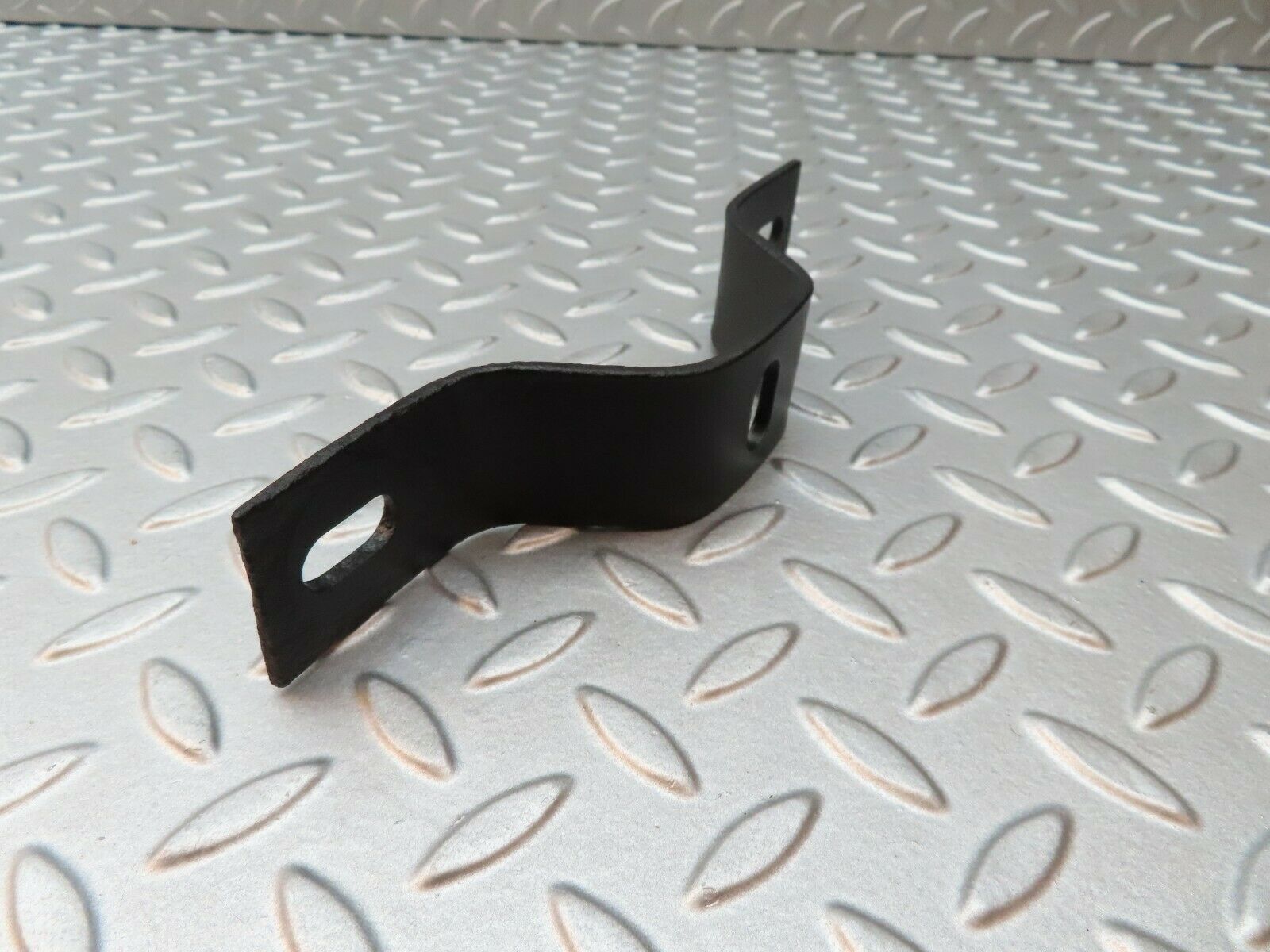 4696 Mercedes-Benz W114 280CE Coupe Front Right Bumper Bracket