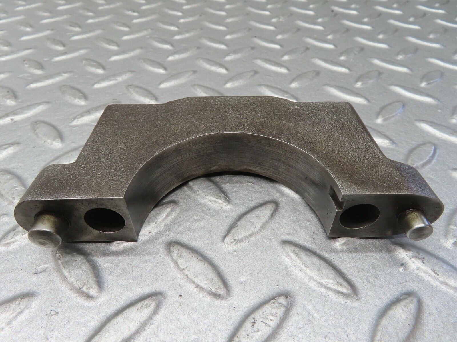 13383 Mercedes-Benz W111 230S Crankshaft Bearing Holder Block 1080110211